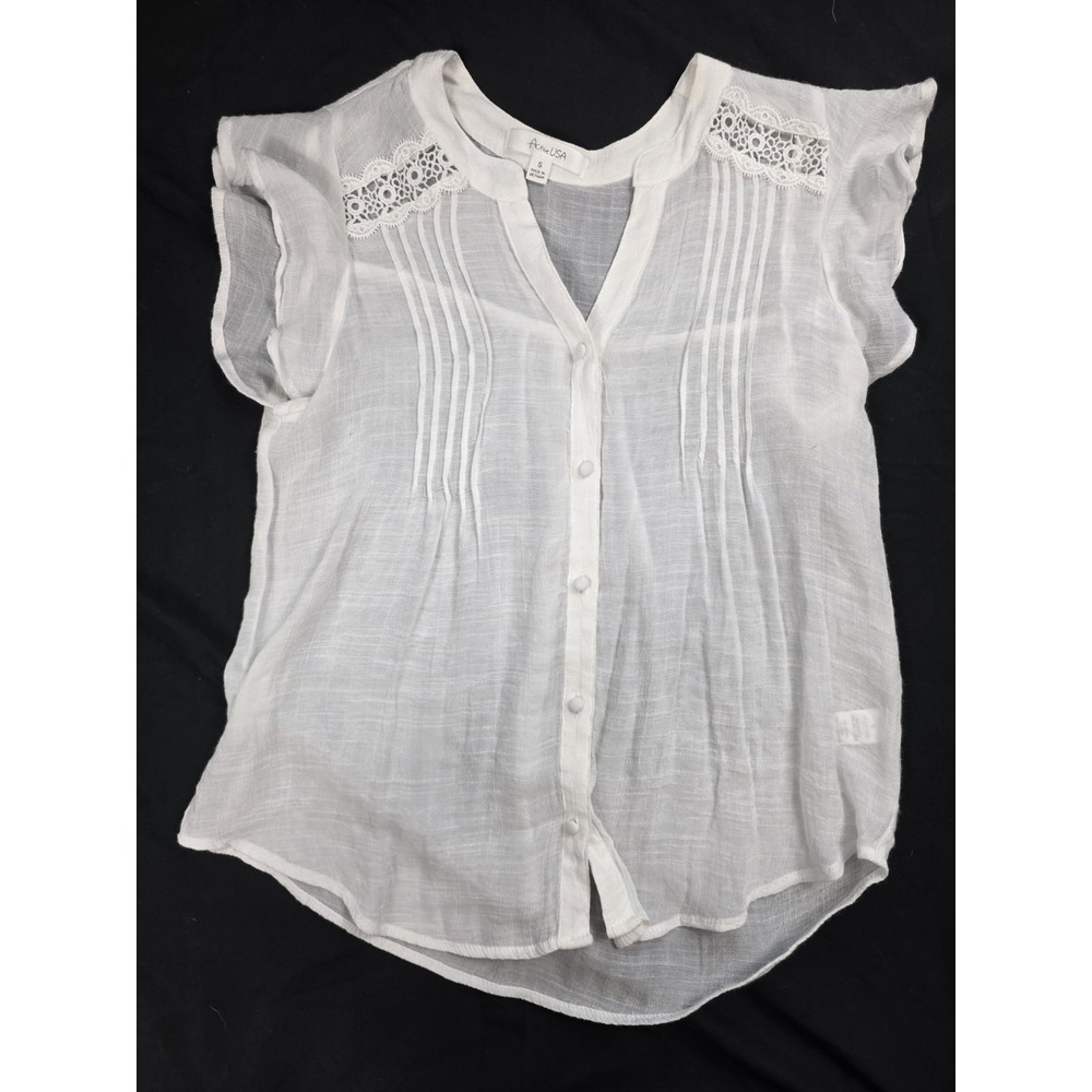 Active USA Sheer White Lace Trim Cap Sleeve V Neck Button Blouse‎ Women's Size S